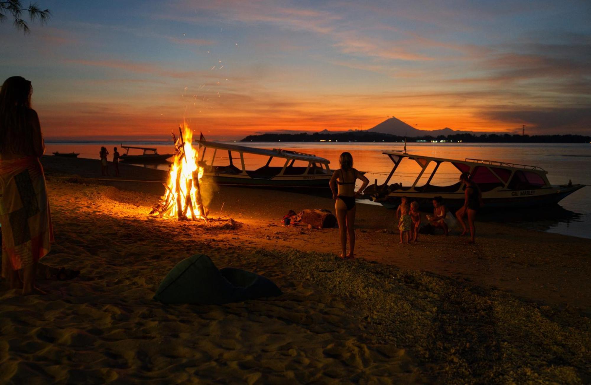 Begadang Hotel Gili Air Exterior foto