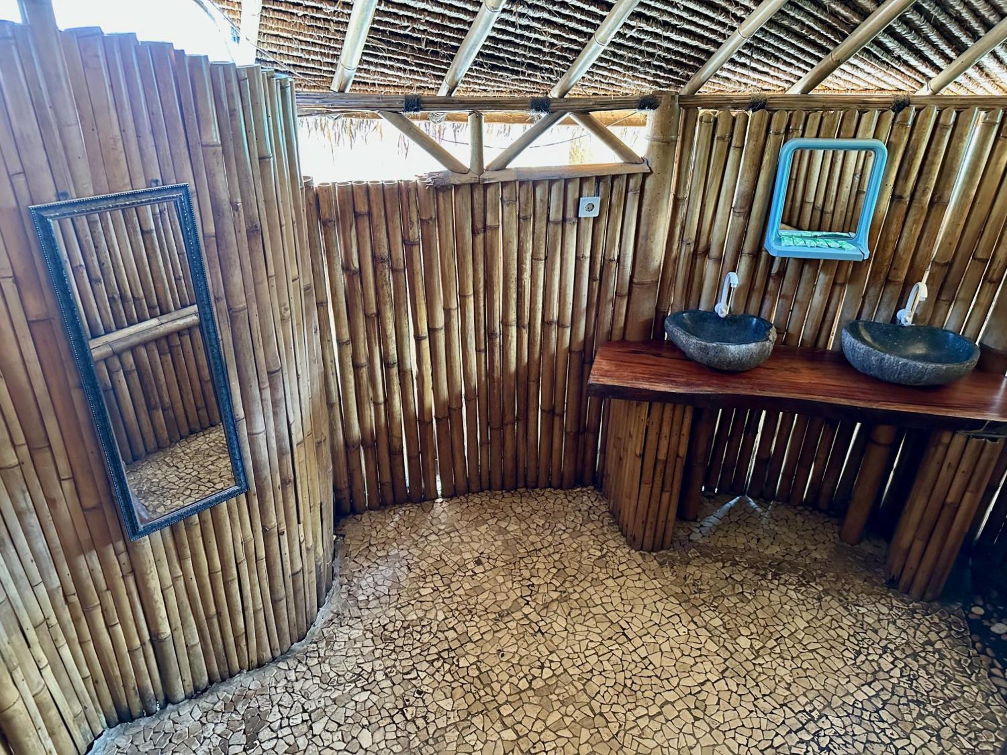 Begadang Hotel Gili Air Quarto foto