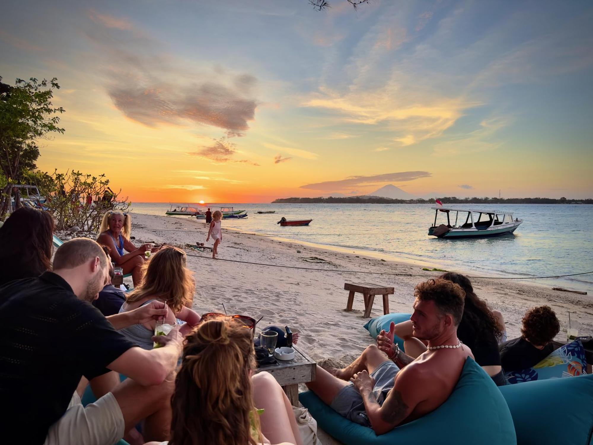 Begadang Hotel Gili Air Exterior foto